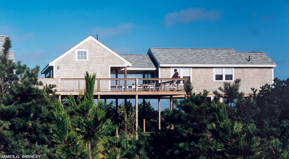 House on stilts, Truro, Cape Cod, by Paul Krueger Architect